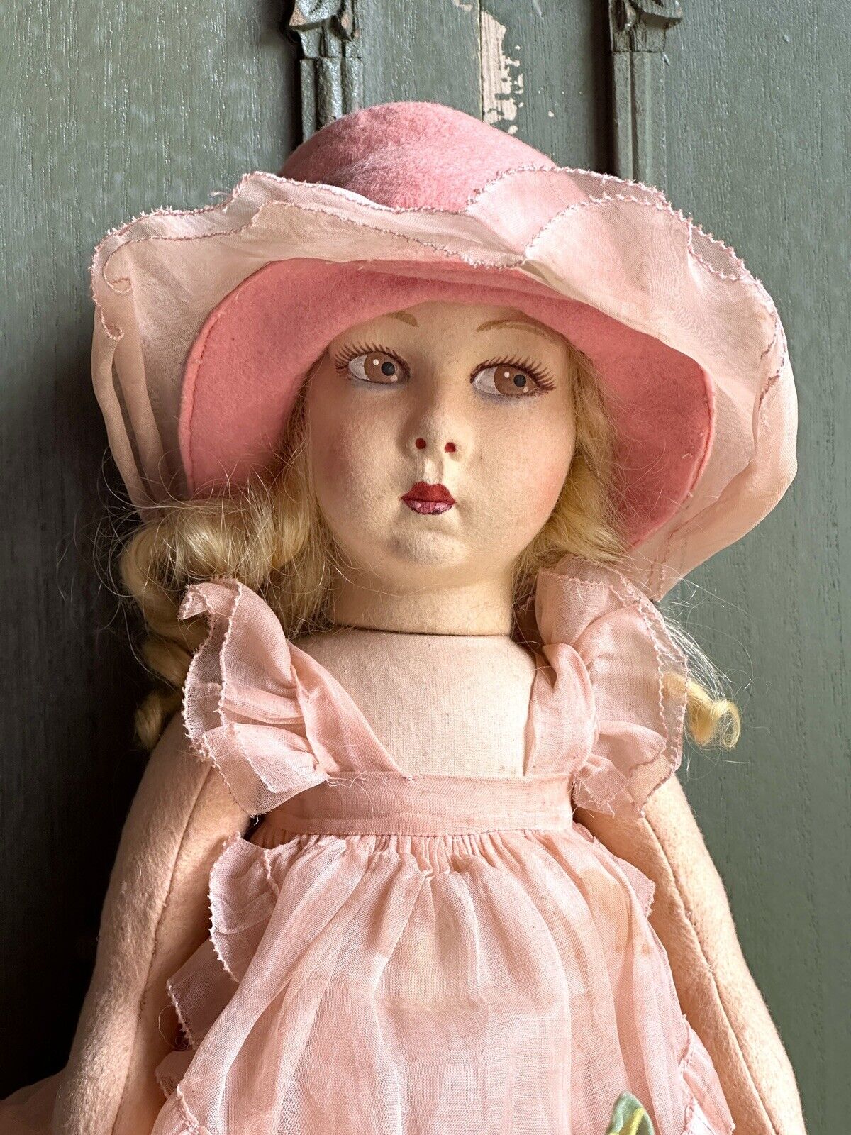 Antique Doll Dress and popular Hat for 18-19