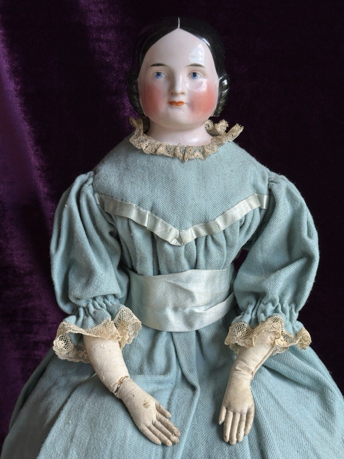 Antique Covered Wago. China top Head doll